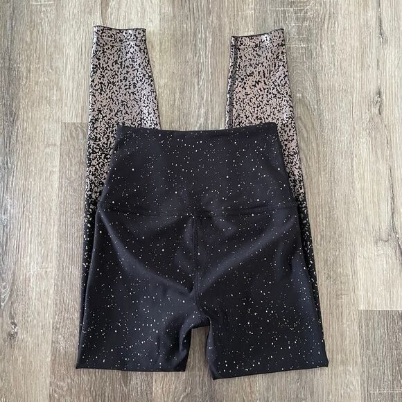 Beyond Yoga Alloy Ombre High Waisted Metallic Legging - Size: Small - Picture 7 of 13